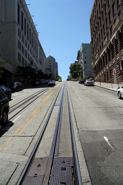 sfst1.jpg - Those famous streets of San Francisco.